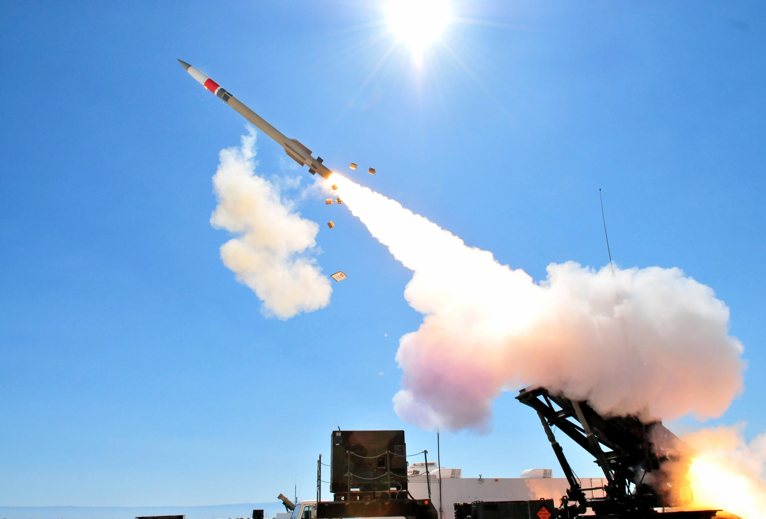 Bahrain chi mạnh tay cho hệ thống tên lửa Patriot của Mỹ

